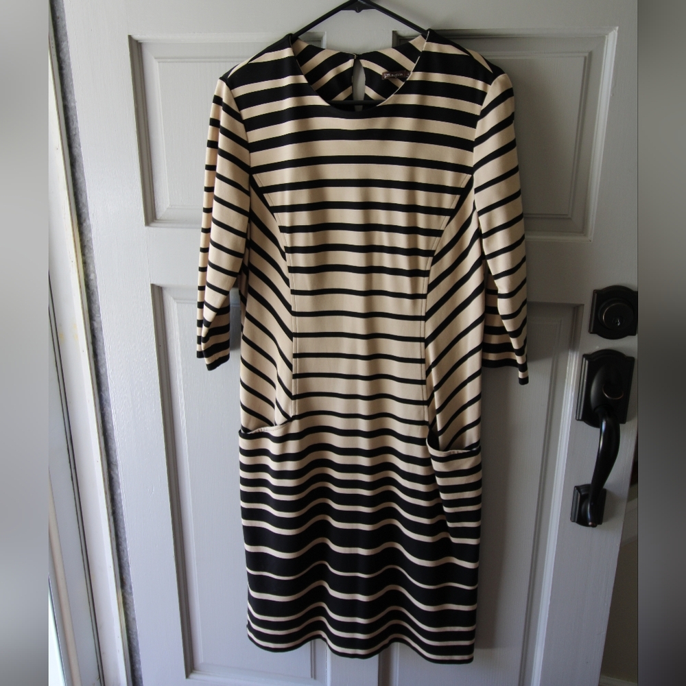 J. McLaughlin Catalyst Dress Black Tan/Beige Striped Pockets Stretch Size Large